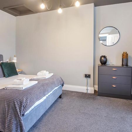 Bateman, Modern City Centre Apartment Sleeps 6 York Exterior foto