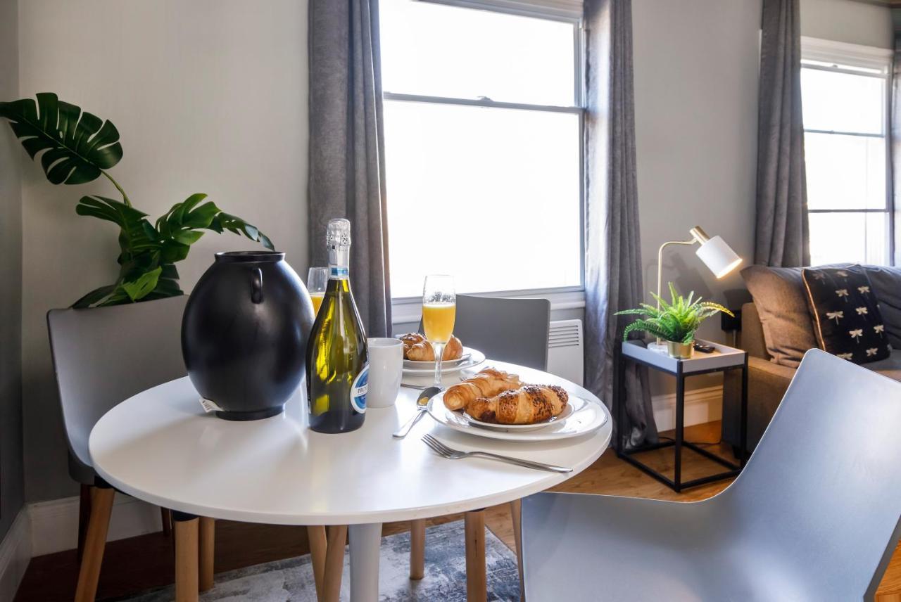 Bateman, Modern City Centre Apartment Sleeps 6 York Exterior foto